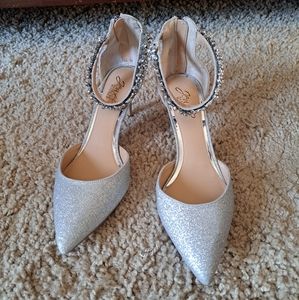 Badgley Mischka Shoes Size 8